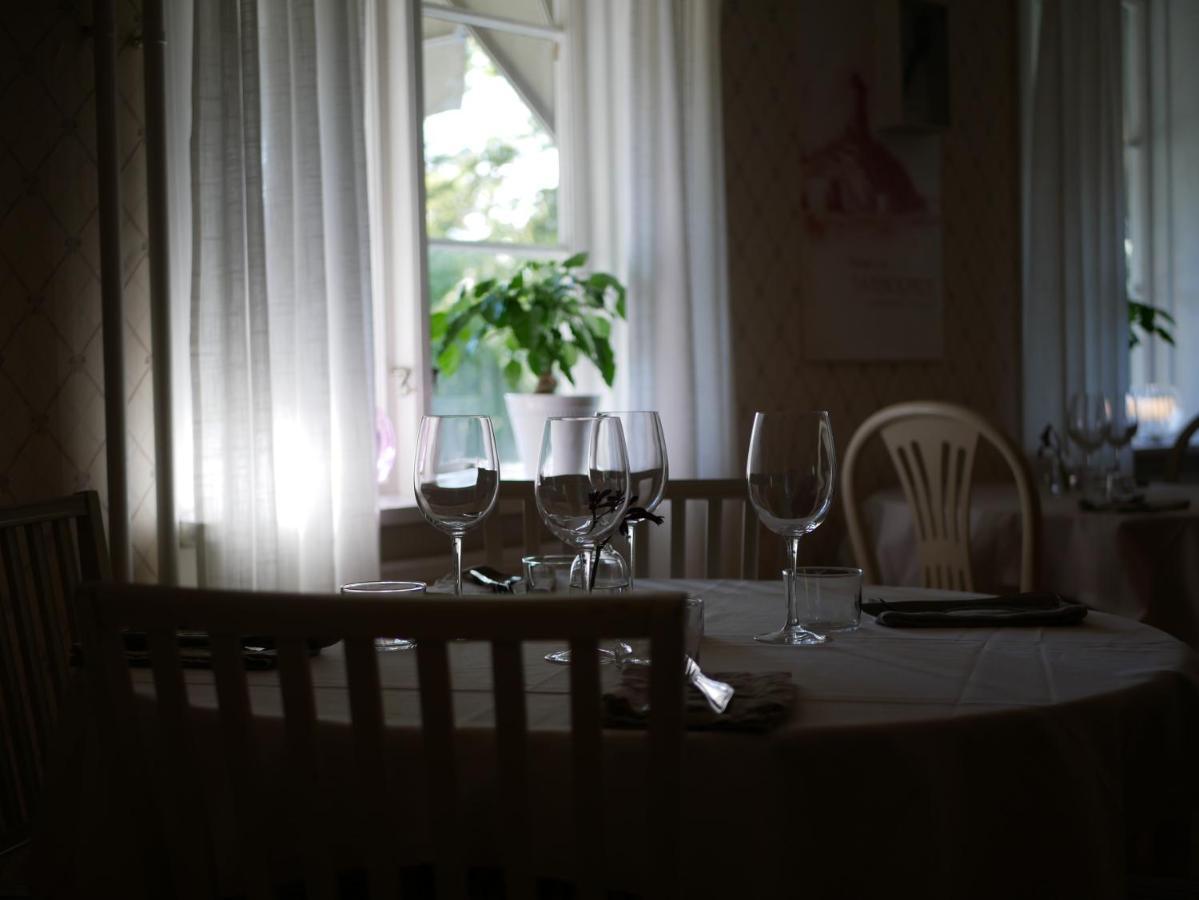 Oelme Praestgard Gaestgiveri Kristinehamn Extérieur photo