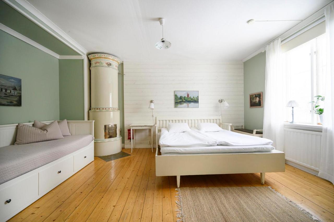 Oelme Praestgard Gaestgiveri Kristinehamn Extérieur photo